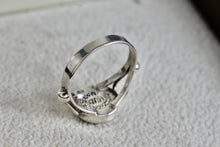 Load image into Gallery viewer, Taxco Sterling Silver Albalone Ring Size 5
