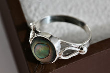 Load image into Gallery viewer, Taxco Sterling Silver Albalone Ring Size 5
