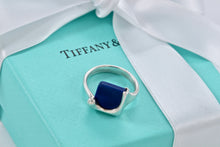 Load image into Gallery viewer, Tiffany &amp; Co. Elsa Peretti Silver Blue Lapis Square Ring
