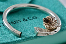 Load image into Gallery viewer, Tiffany &amp; Co. Silver Vintage Golf Club &amp; Ball Key Ring Keychain
