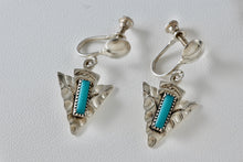 Load image into Gallery viewer, Vintage Native American Silver Turquoise Bar Arrowhead Screw-back Earrings
