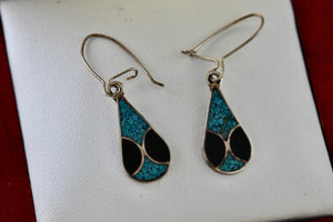 Vintage Native American MEXICO Silver TAXCO Turquoise Chip Inlay Small Dangle Hook Earrings