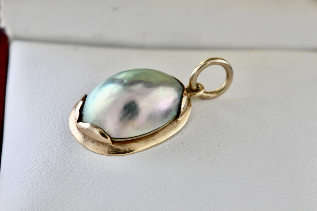 14Kt. Gold Pearl Inlay Oval Handmade Pendant