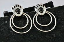 Load image into Gallery viewer, Vintage Native American Navajo Onyx Cabochon Bear Paw Double Hoop Earrings
