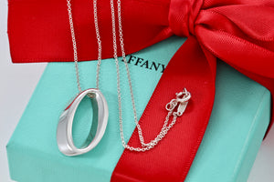 Tiffany & Co. Silver Geometric Oval Pendant Necklace