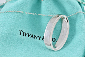 Tiffany & Co. Silver Geometric Oval Pendant Necklace