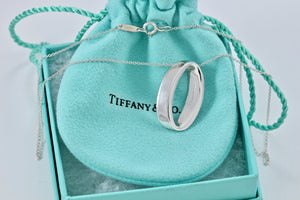 Tiffany & Co. Silver Geometric Oval Pendant Necklace