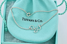 Load image into Gallery viewer, Tiffany &amp; Co. Paloma Picasso Silver Dove Chain Bracelet
