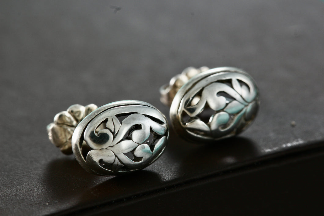 Sterling Silver Small Beetle Filigree Stud Earrings