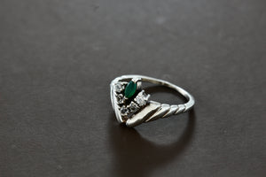 14Kt. White Gold Marquise Emerald Diamond V Ring Size 5