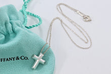 Load image into Gallery viewer, Tiffany &amp; Co. Paloma Picasso Silver Tenderness Heart Small Cross Necklace
