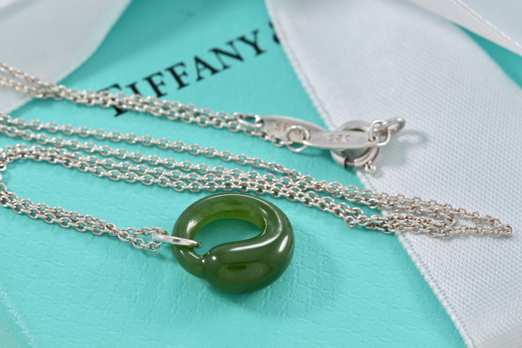 Tiffany & Co. Elsa Peretti Silver Green Jade Eternal Circle Necklace