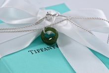 Load image into Gallery viewer, Tiffany &amp; Co. Elsa Peretti Silver Green Jade Eternal Circle Necklace
