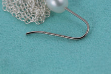 Load image into Gallery viewer, Tiffany &amp; Co. Elsa Peretti Silver Small Mesh Dangle Pearl Earrings
