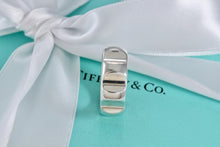 Load image into Gallery viewer, Tiffany &amp; Co. Paloma Picasso Silver Groove Band Ring

