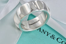Load image into Gallery viewer, Tiffany &amp; Co. Paloma Picasso Silver Groove Band Ring
