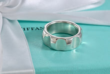 Load image into Gallery viewer, Tiffany &amp; Co. Paloma Picasso Silver Groove Band Ring
