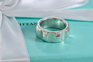 Tiffany & Co. Paloma Picasso Silver Groove Band Ring