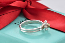 Load image into Gallery viewer, Tiffany &amp; Co. Paloma Picasso 18K Gold &amp; Silver Jolie Flower Ring

