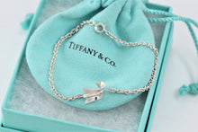 Load image into Gallery viewer, Tiffany &amp; Co. Angela Cummins Silver Bent Arrow Bracelet
