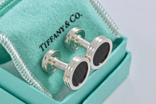 Load image into Gallery viewer, Tiffany &amp; Co. Paloma Picasso Mens Silver Carbon Fiber Round Cufflinks
