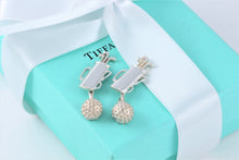 Load image into Gallery viewer, Tiffany &amp; Co. Mens Silver Golf Ball &amp; Golf Bag Cufflinks

