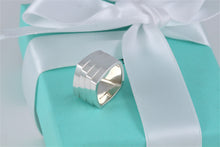 Load image into Gallery viewer, Tiffany &amp; Co. Frank Gehry Silver Torque Stacking Row Ring
