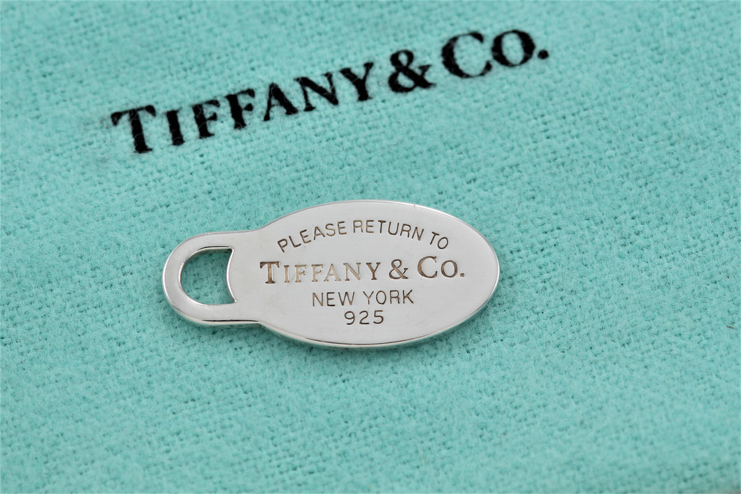 Return to Tiffany Silver Small Oval Charm Pendant