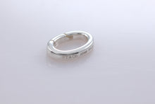 Load image into Gallery viewer, Tiffany &amp; Co. Oval Jump Ring Clasp
