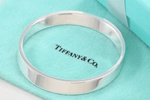 Load image into Gallery viewer, Tiffany &amp; Co. Silver Geometric Oval Bangle Bracelet
