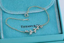 Load image into Gallery viewer, Tiffany &amp; Co. Paloma Picasso Silver Olive Leaf Branch Chain Bracelet
