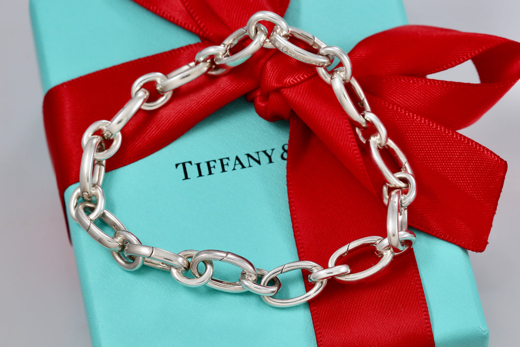 Tiffany & Co. Silver Oval Clasp Link Connecting Bracelet