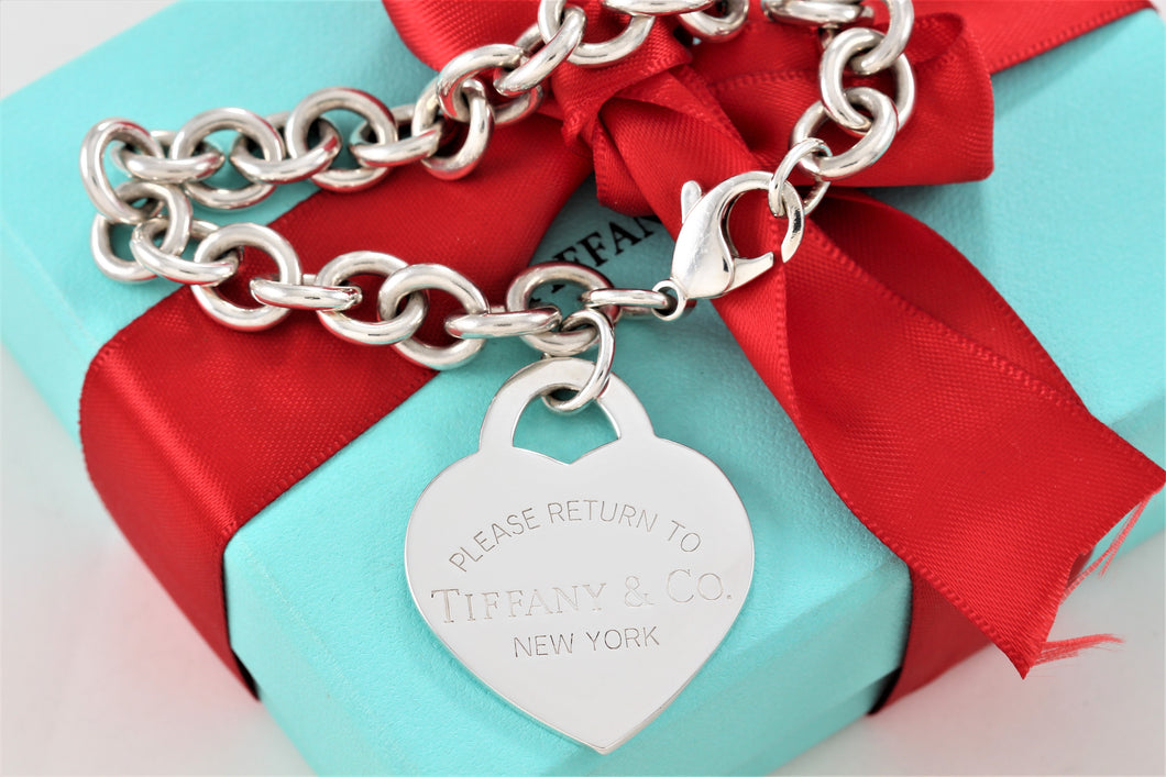 Return To Tiffany & Co. Silver Extra Large Heart Charm Bracelet