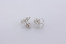Load image into Gallery viewer, Tiffany &amp; Co. Elsa Peretti Small Quadrifoglio Earrings
