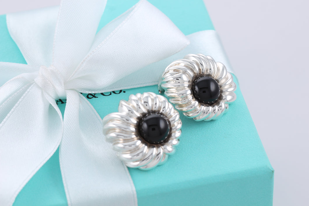 Tiffany & Co. Nature Silver Onyx Gemstone Nature Flower Clip On Earrings