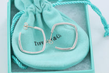 Load image into Gallery viewer, Tiffany &amp; Co. Frank Gehry Silver Square Torque 1&#39;&#39; Hoop Earrings
