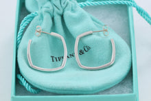 Load image into Gallery viewer, Tiffany &amp; Co. Frank Gehry Silver Square Torque 1&#39;&#39; Hoop Earrings
