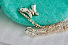 Load image into Gallery viewer, Tiffany &amp; Co. Elsa Peretti Silver Nature Butterfly Pendant Necklace
