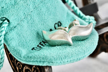 Load image into Gallery viewer, Tiffany &amp; Co. Elsa Peretti Silver Feather Stud Earrings
