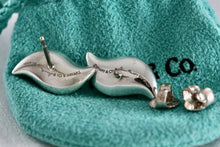 Load image into Gallery viewer, Tiffany &amp; Co. Elsa Peretti Silver Feather Stud Earrings
