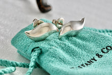 Load image into Gallery viewer, Tiffany &amp; Co. Elsa Peretti Silver Feather Stud Earrings
