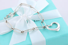 Load image into Gallery viewer, Tiffany &amp; Co. Elsa Peretti Silver Open Heart Link 6.75&quot; Bracelet
