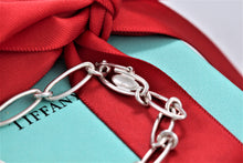Load image into Gallery viewer, Tiffany &amp; Co. Elsa Peretti Silver Small Open Heart Link 7&quot; Bracelet
