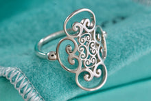 Load image into Gallery viewer, Tiffany &amp; Co. Paloma Picasso Silver Goldoni Quadruplo Ring
