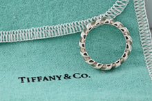 Load image into Gallery viewer, Tiffany &amp; Co. Atlas Silver Twist Groove Stripe Narrow Band Ring Size 5
