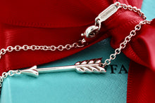 Load image into Gallery viewer, Tiffany &amp; Co. Silver Arrow Chain Bracelet
