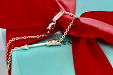 Load image into Gallery viewer, Tiffany &amp; Co. Silver Arrow Chain Bracelet
