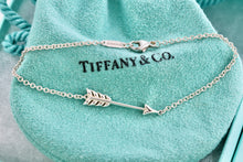 Load image into Gallery viewer, Tiffany &amp; Co. Silver Arrow Chain Bracelet
