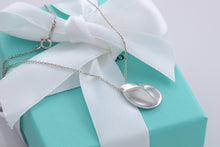 Load image into Gallery viewer, Tiffany &amp; Co. Elsa Peretti Silver Madonna Pendant 16&quot; Necklace
