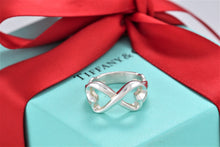 Load image into Gallery viewer, Tiffany &amp; Co. Paloma Picasso Silver Double Loving Heart Ring
